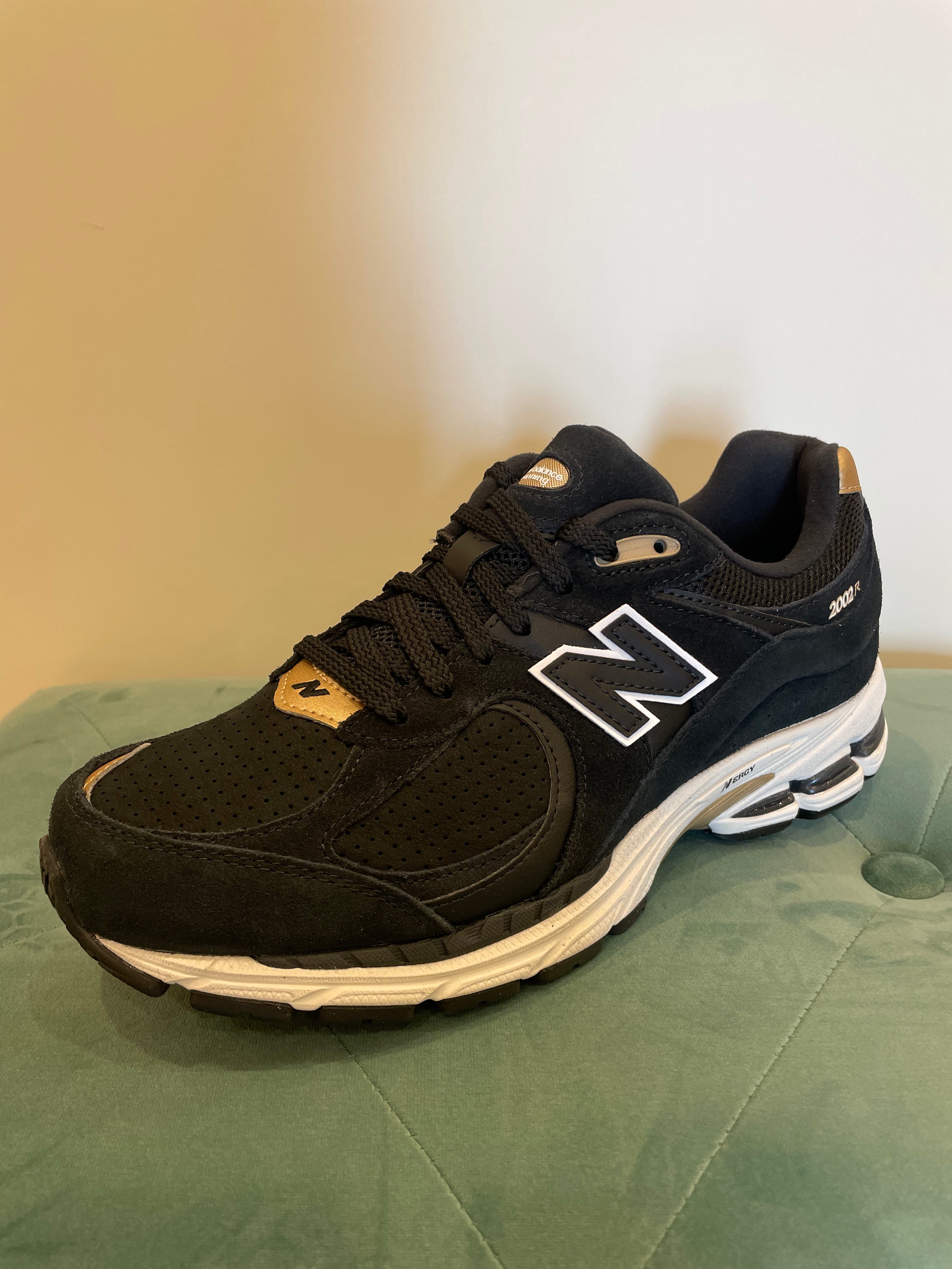 スニーカー追加しました。