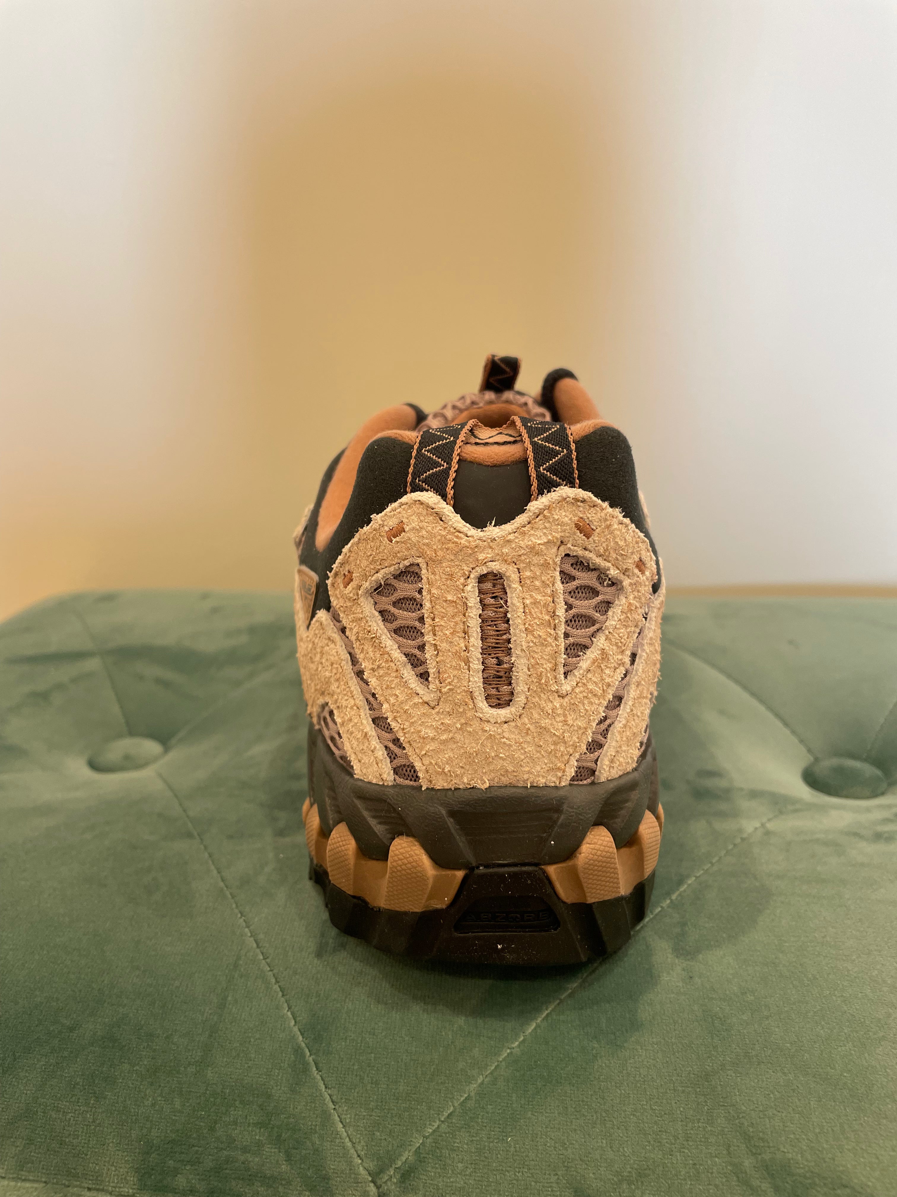 new balance / ML610TBM (TAN)