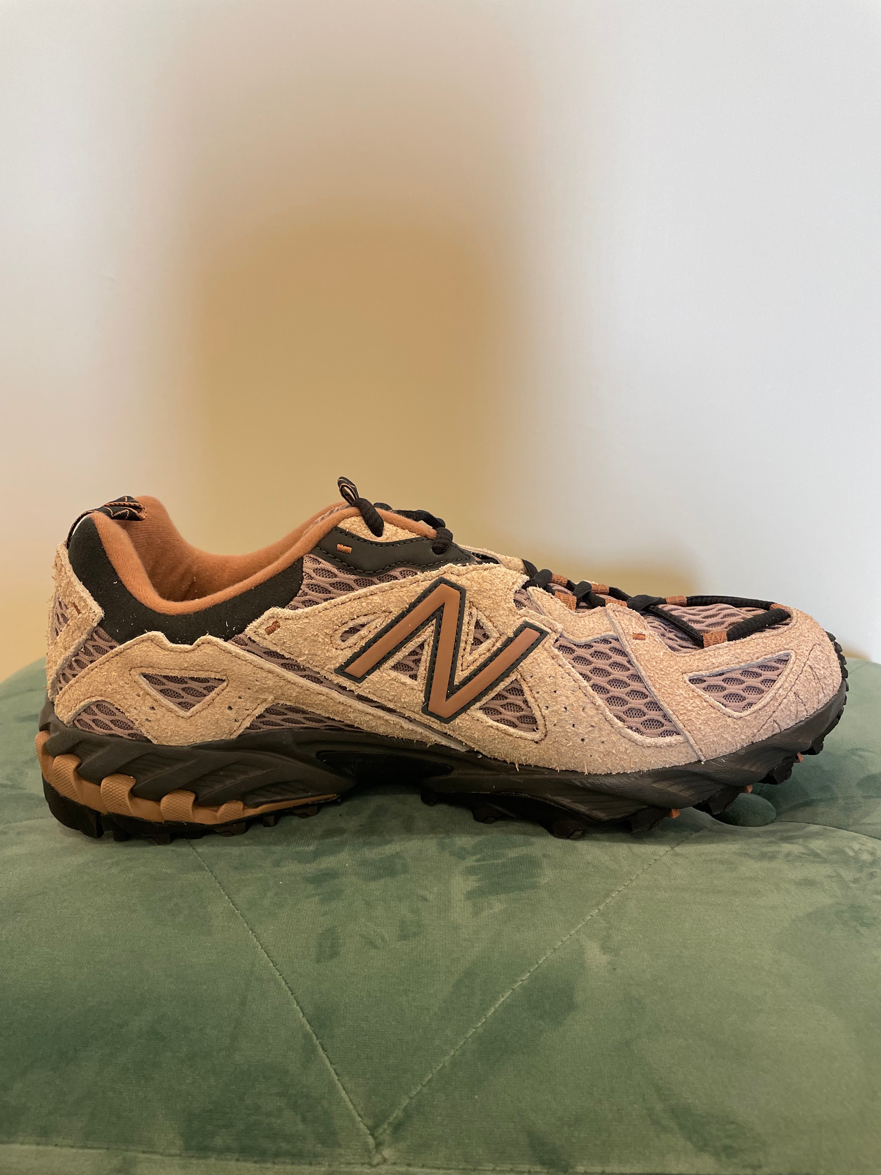 new balance / ML610TBM (TAN)